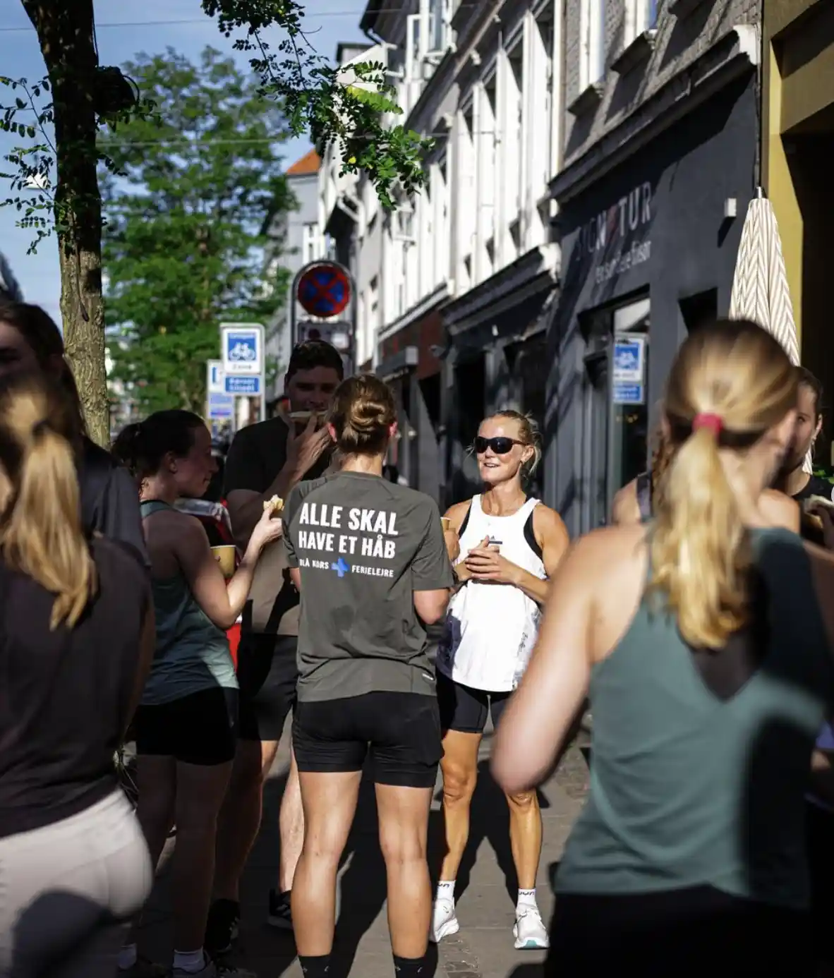 billede af folk til løb